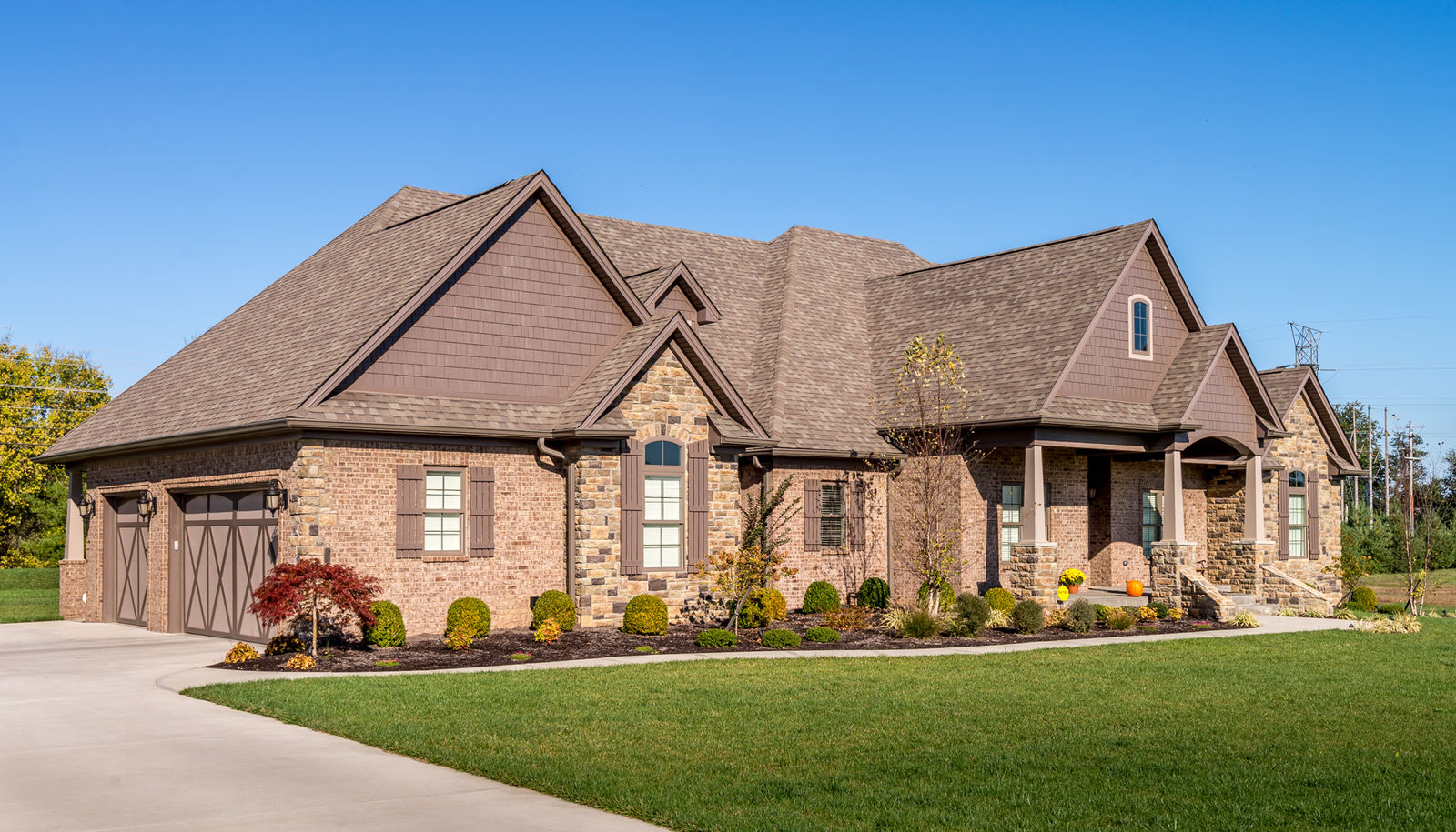 Amanda plan elevation showing the garage wing